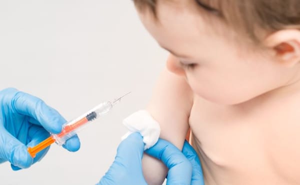 La FDA autorise la vaccination des enfants contre le Covid, dès 6 mois