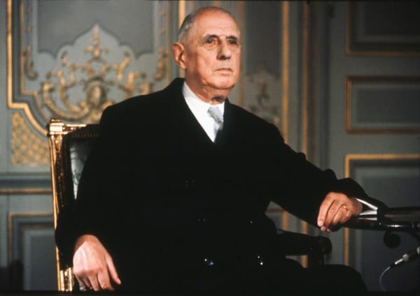 Crise de régime : comment De Gaulle aurait fait à la place de Macron, par Jean Goychman