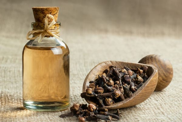 Mal de dents : pourquoi ces remèdes naturels sont-ils efficaces ?