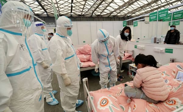 Pourquoi donc la Chine maintient-elle la politique du zéro-Covid alors qu’elle ne compte que quelques milliers de cas?