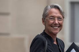 Macron refuse de payer les 600 millions€ qu’il doit aux soignants suspendus, par Eric Verhaeghe