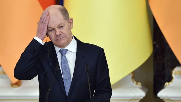 Allemagne : la bourgeoisie politique saturée manque de volonté de se battre ! par Ulrike Reisner