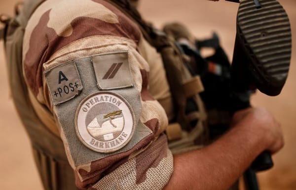 Le Mali accuse l’armée française de soutien aux jihadistes – par le Courrier des Stratèges
