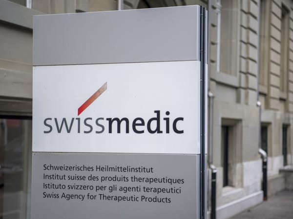Suisse : des avocats publient une plainte pénale contre Swissmedic, par Ulrike Reisner