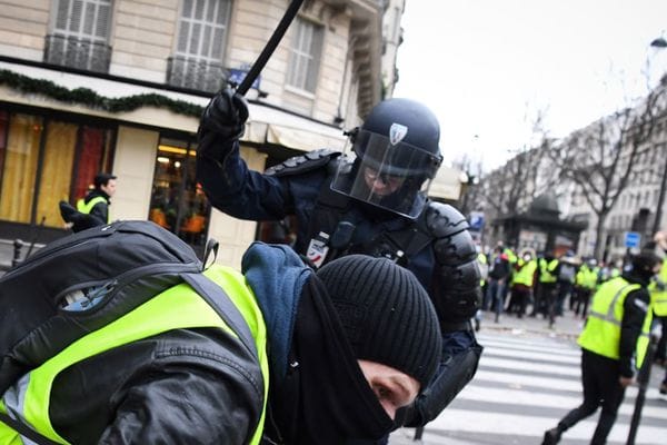 Deux ans avec sursis requis contre un CRS ayant éborgné un manifestant en 2016