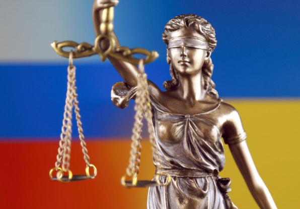 Pourquoi est-il impossible de créer un tribunal pour l’Ukraine ? par Politika