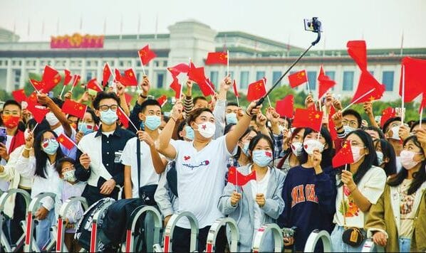 Hong Kong : pas de nouvelles restrictions face à la flambée de Covid