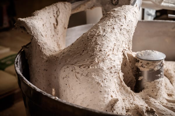 Le pays s’effondre, Macron assigne une voyante