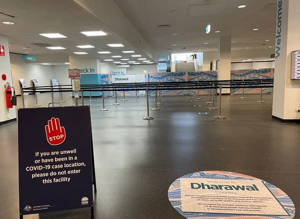 Malgré une baisse des cas, l’Australie relance la folie covidienne