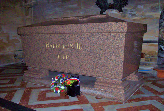 Voit-on assez Macron pointer sous Bonaparte ? par Modeste Schwartz