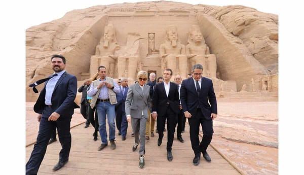 Le sexe de Brigitte, symbole d’un pouvoir exécré, par Lucien Persignac