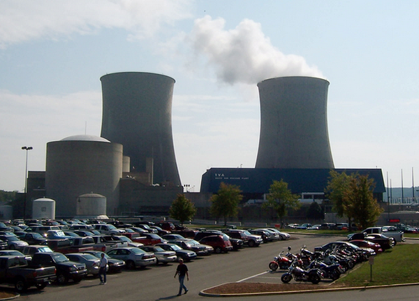 La Russie continue à vendre son uranium enrichi aux Américains, par Eadaily