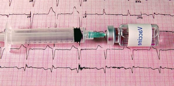 Quand la presse US refuse que la vaccination explique la hausse de problèmes cardiaques