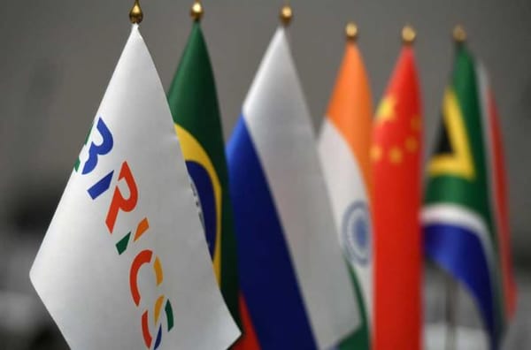 G7 contre BRICS+ : la partie de vases communicants a commencé, par Florent Machabert