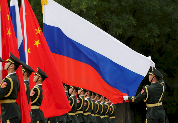 Rencontre Poutine-Xi : la multipolarisation du monde accélère, par Philippe Migault