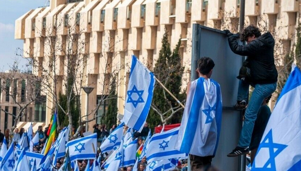 En Israël, le scénario du chaos mondial ouvre un nouveau feu