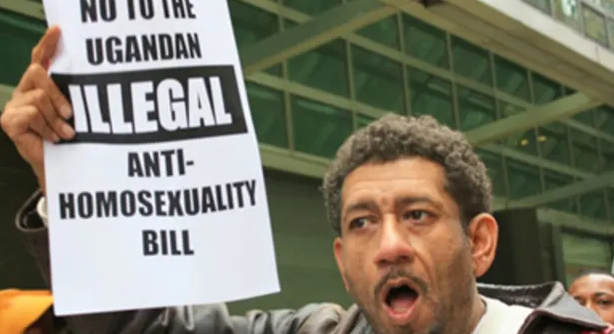 Ouganda : l’ONU s’institue police internationale des anus africains, par Modeste Schwartz