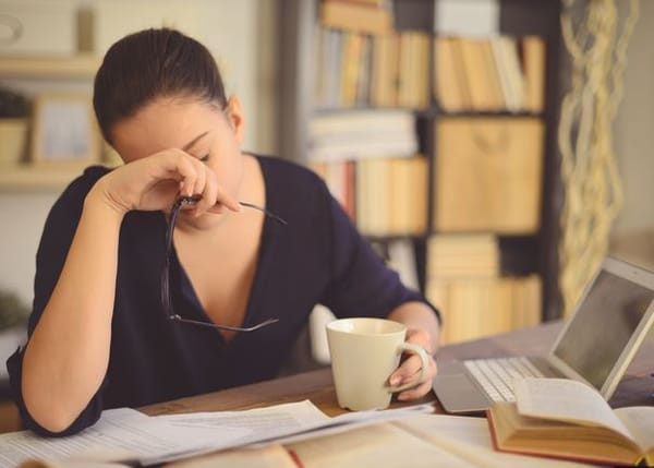 Les facteurs psychosociaux à l’origine du Covid long chez les jeunes adultes