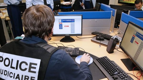 Quand l’Express milite pour la militarisation de l’école, par Modeste Schwartz