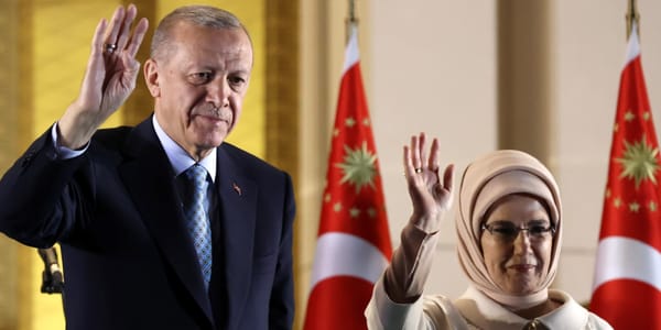 Synthèse géopolitique: le vrai champion du « en même temps », c’est Erdogan