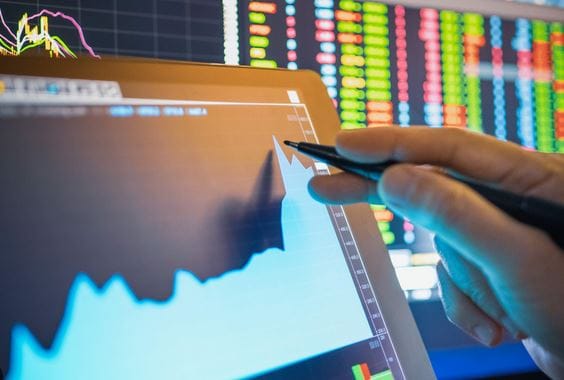 L’économie mondiale en zone de turbulences, par Valentin Katasonov