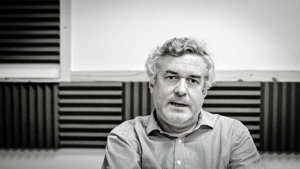 Edouard Husson est-il payé par Poutine ?