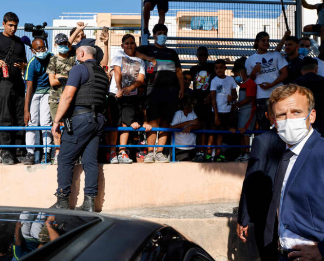 Macron : tour du Vieux Port, ou quadrature du cercle ? par Modeste Schwartz