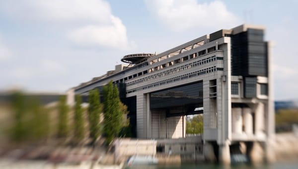 Quand Bercy se révolte contre son ministre