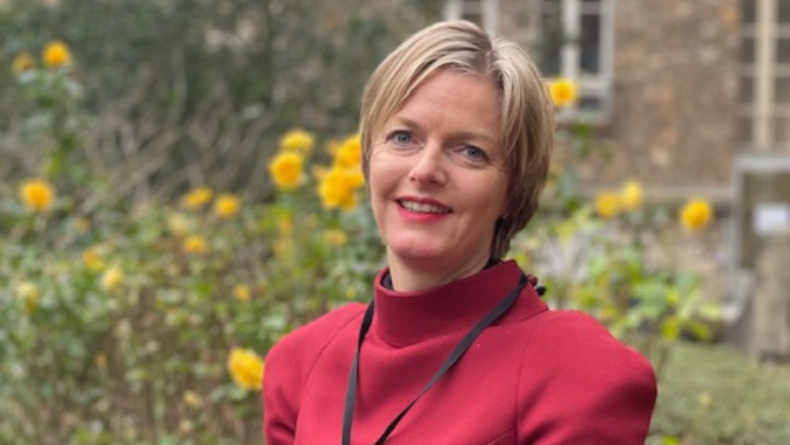 Suicide de Poissy : une rectrice de l’extrême centre macroniste en cause