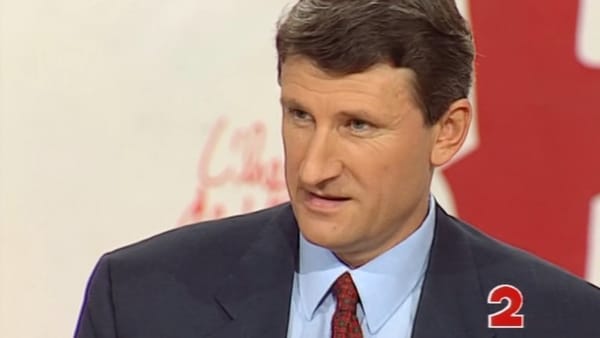 Quand Philippe de Villiers inventait le souverainisme mondialisé avec l’argent de la caste