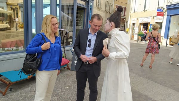 Exclu : quand la suppléante du ministre du Travail foule le Code du Travail aux pieds !