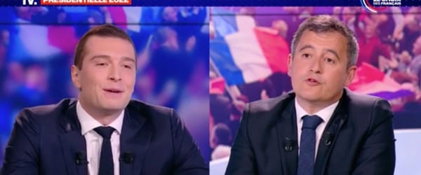 Motion de rejet : Darmanin roulé dans la farine comme un bleu