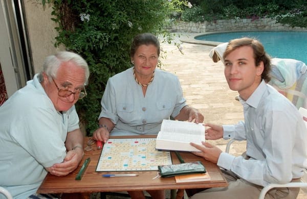 Zineb el-Rhazoui lourdement sanctionnée par Pécresse et les Veil pour ses positions sur Israël
