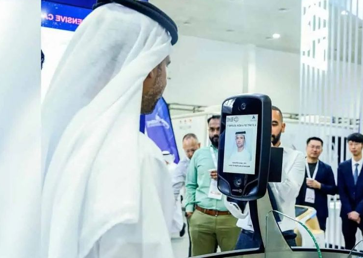 Emirates Airlines va utiliser la reconnaissance faciale à la chinoise dans les aéroports