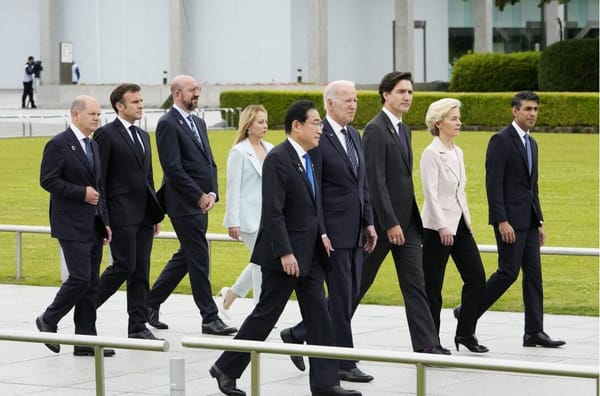 Derrière l’Ukraine, l’affrontement de deux mondes, par Jean Goychman