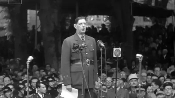 Les mots simples du Général nettoient l’esprit du verbiage macronesque