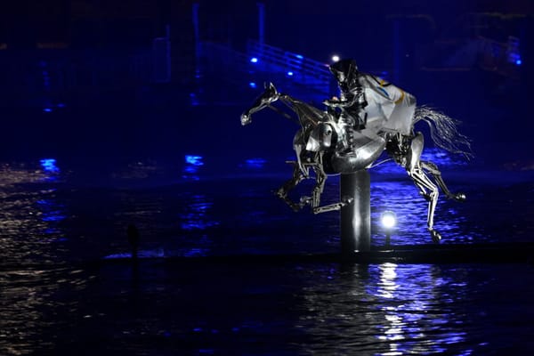 Ouverture des JO: un parcours initiatique du « Queer » à l’esthétique fasciste