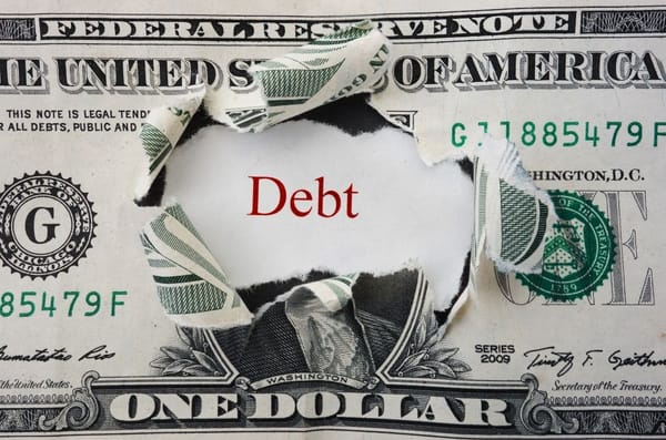 Note de la dette US rétrogradée : Moody’s envoie un signal d’alarme à Trump