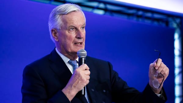 En deux semaines, Michel Barnier est passé à côté d’un destin