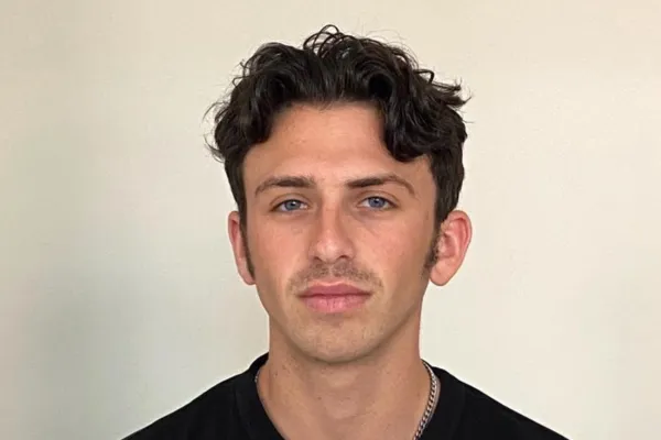 Des journalistes étrangers arrêtés en Israël pour avoir montré l’impact de missiles iraniens