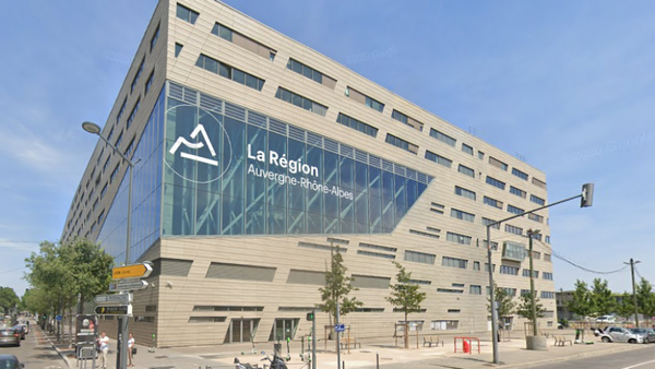 Carte grise : même si vous devez être tous chômeurs, la caste ne lâchera aucun de ses privilèges !