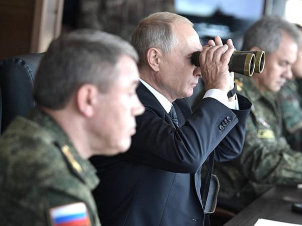 L’opéra de la guerre entre « Casse noisette » et la « Marche au supplice », par Alexandre N