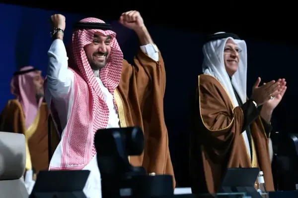 Foot business Foot politique, par Michel Goldstein