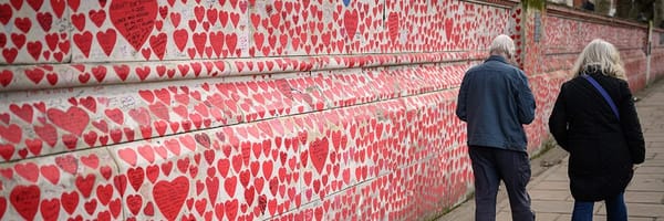 Royaume-Uni: nouvelle orchestration de la peur autour d’une nouvelle souche d’Omicron