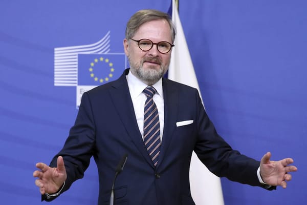 Les critiques envers Bruxelles et Kiev s’intensifient également à Prague, par Ulrike Reisner