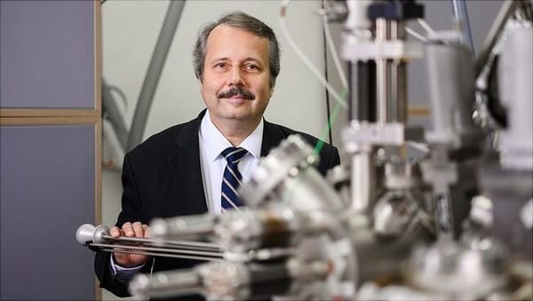 Le Pr Wiesendanger devant la justice, pour avoir questionné l’origine du COVID