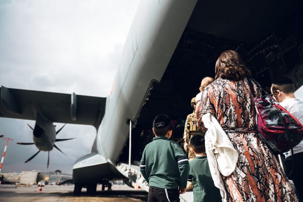 Rapatriement sous tension: les Français doivent payer leur exfiltration