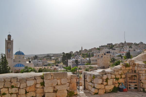 La plus ancienne communauté chrétienne de Palestine (Taybeh) est menacée d’extinction par des colons israéliens