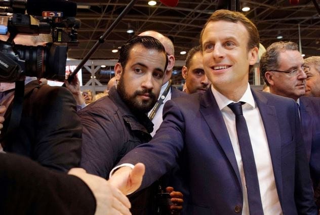 14 Juillet 2025 : Macron accusé d’avoir payé des figurants pour l'acclamer