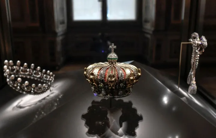 Le Louvre à terre, la caste debout : l'obscène impunité de la noblesse d'État